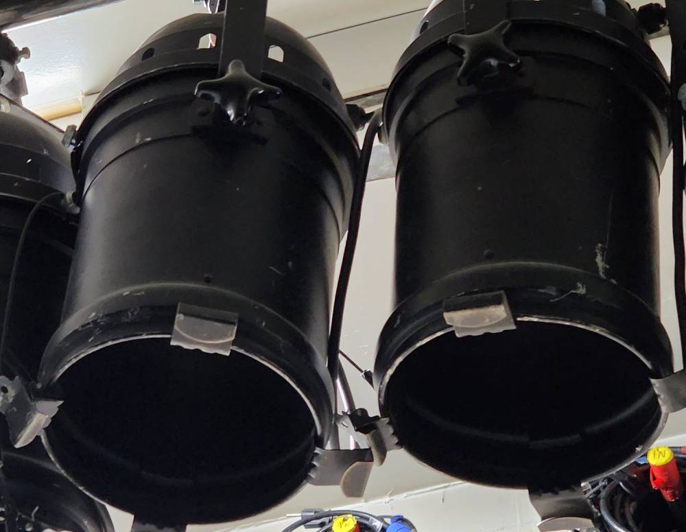 Image of the used Par64 cans for sale